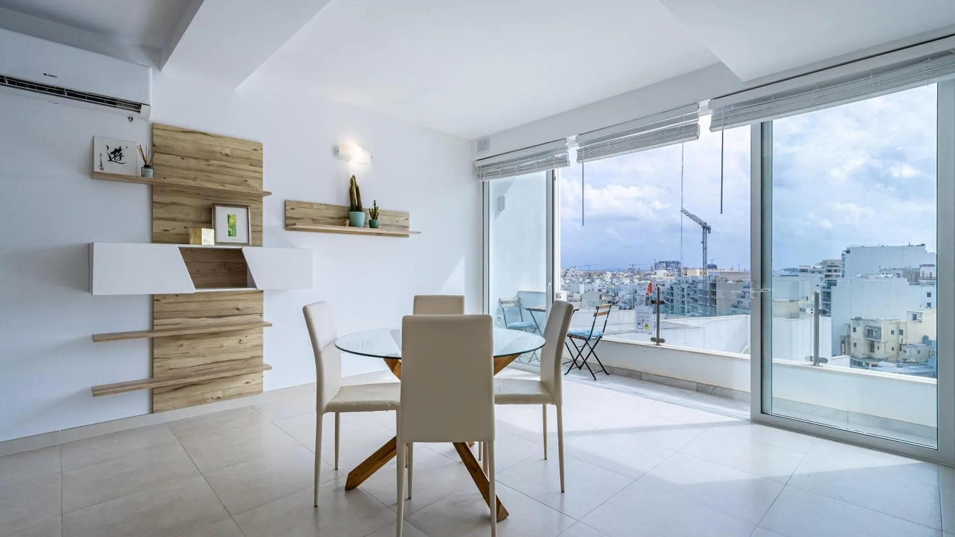 The Hillside Apartment San Julián